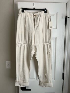 Women’s  Cream Casual Pleated Trousers